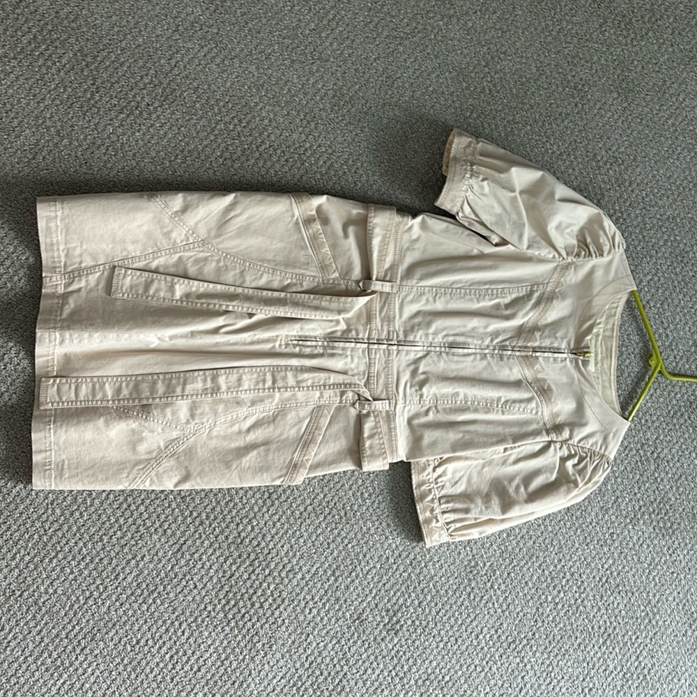 Women’s dress